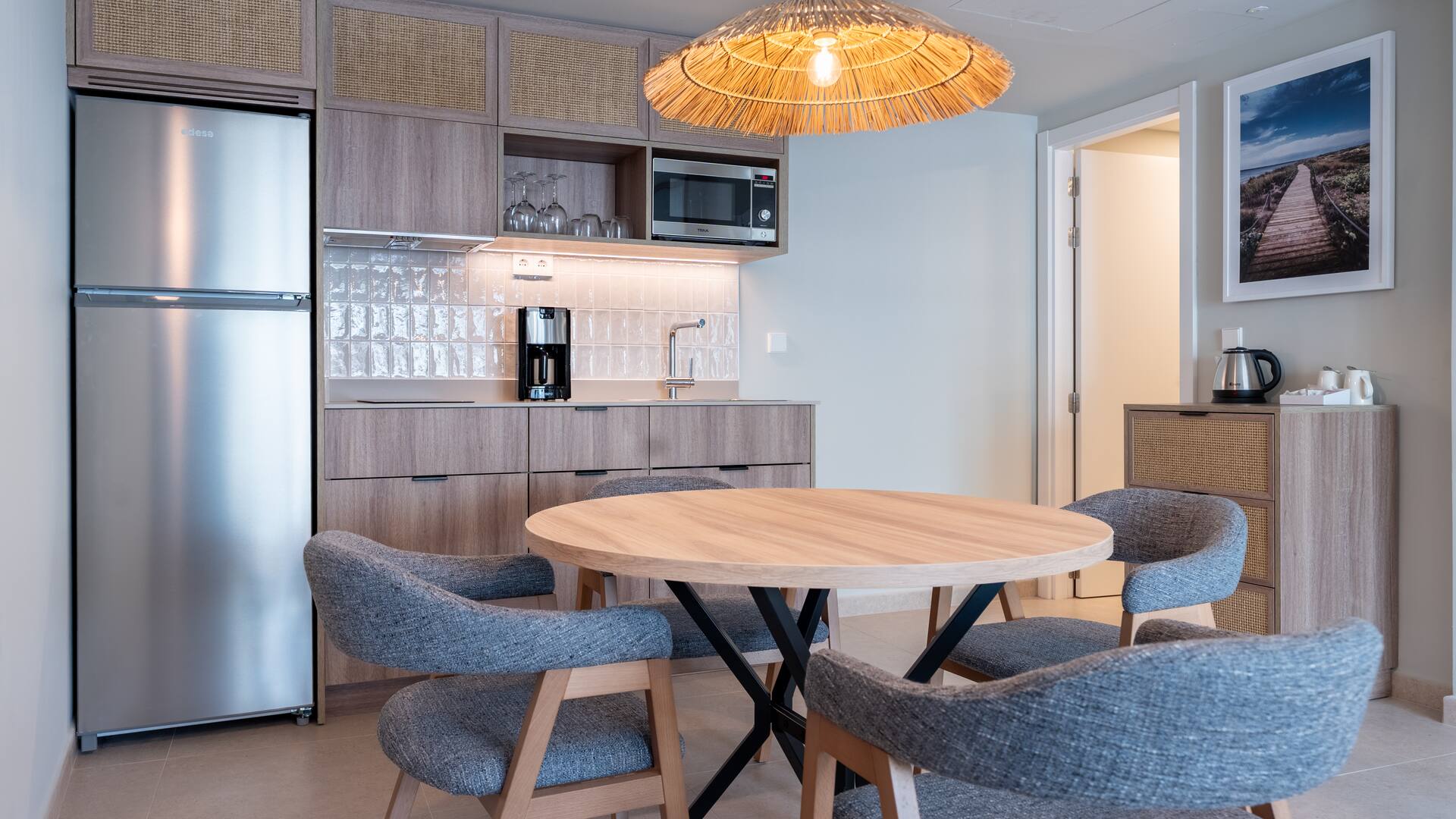 <p>Premium-kaksio, parveke</p>