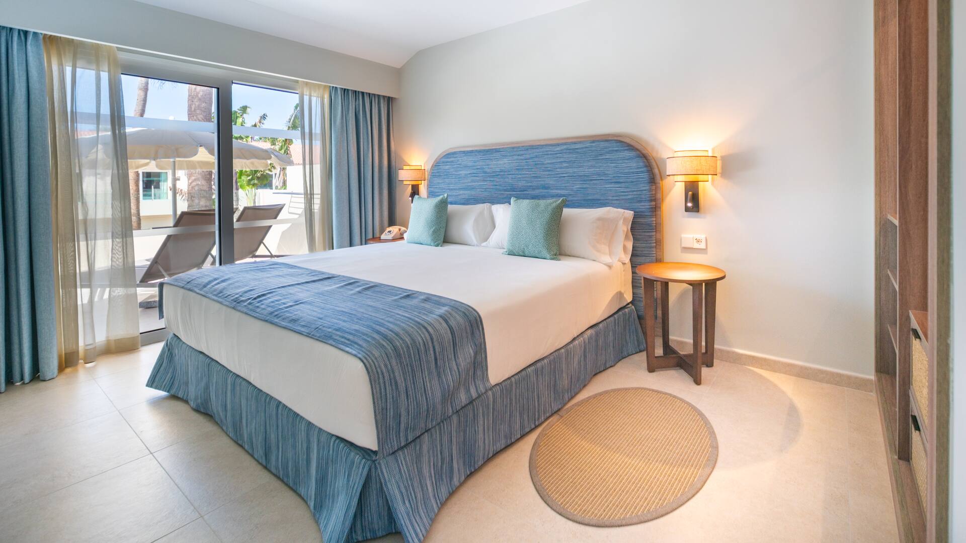 <p>Premium-kaksio, parveke</p>