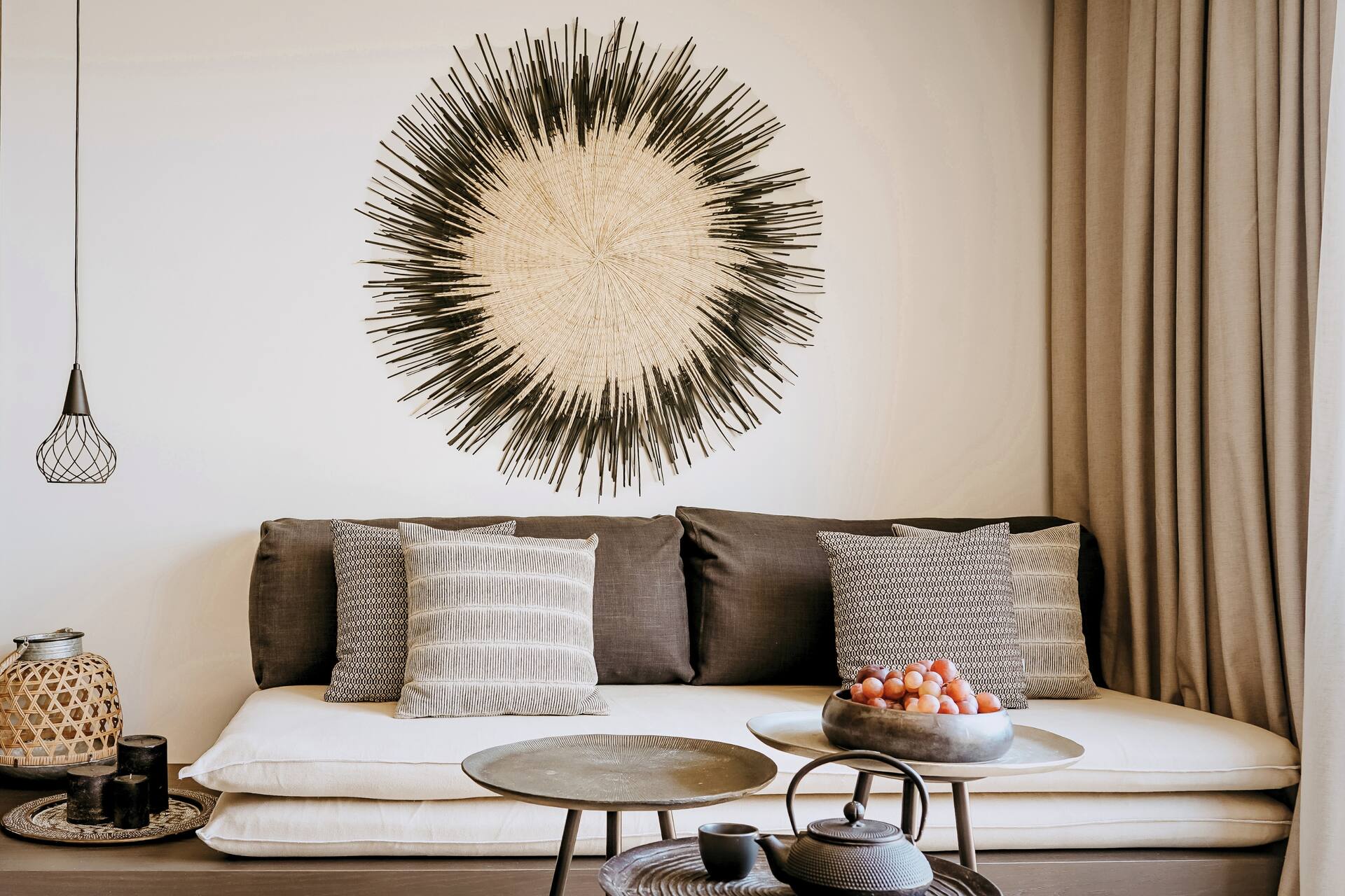 <p>ZEN-bungalowhuone lähellä rantaa</p>