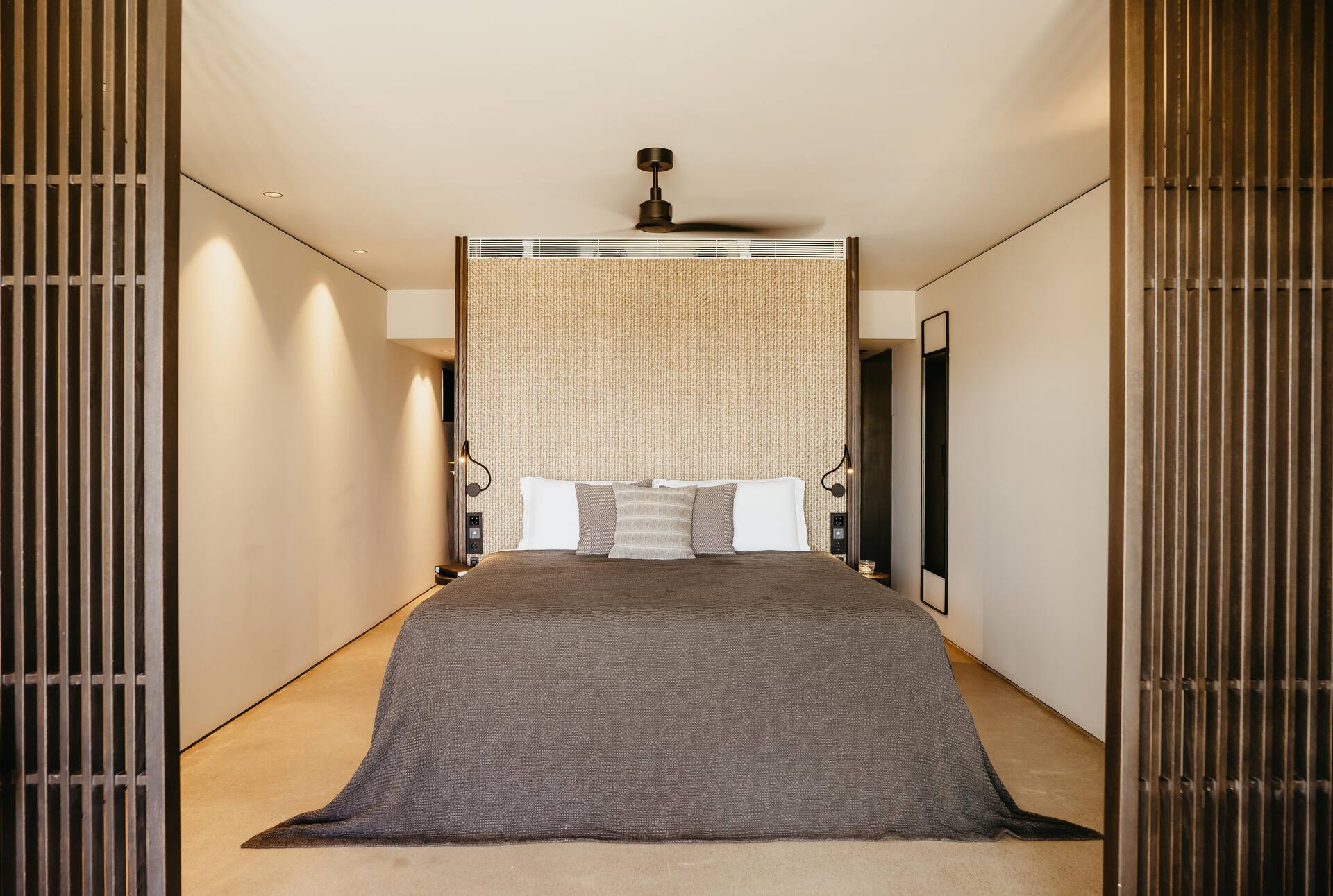 <p>Infinity Lagoon -sviitti, oma uima-allas</p>