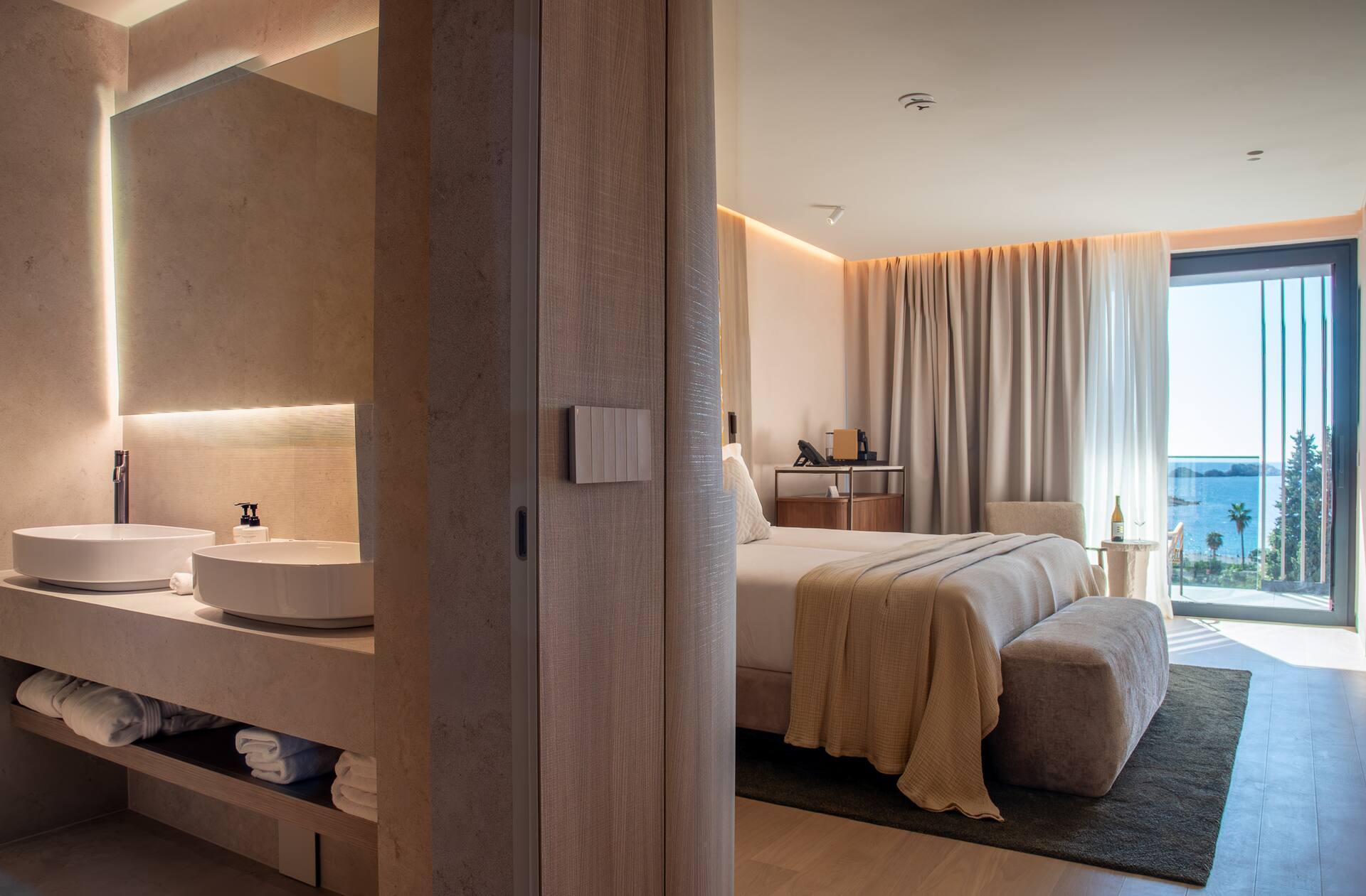 <p>Premium-huone, merinäköala</p>