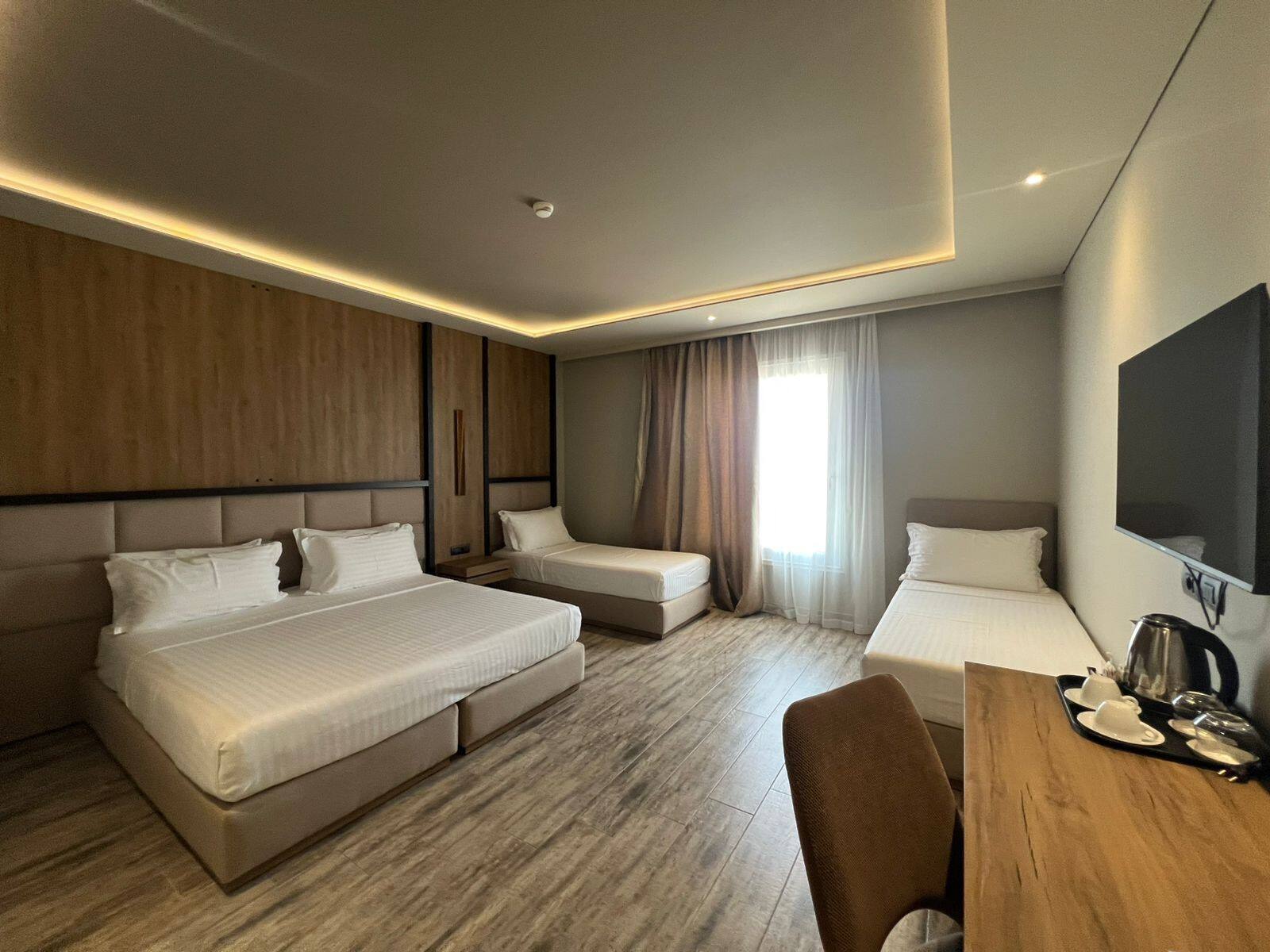 <p>neljän hengen huone</p>