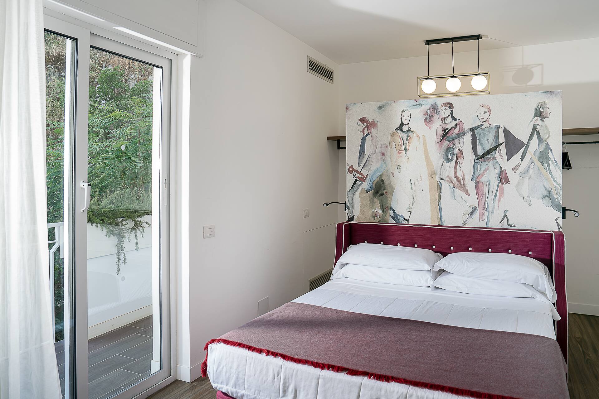 <p>Superior-huone</p>