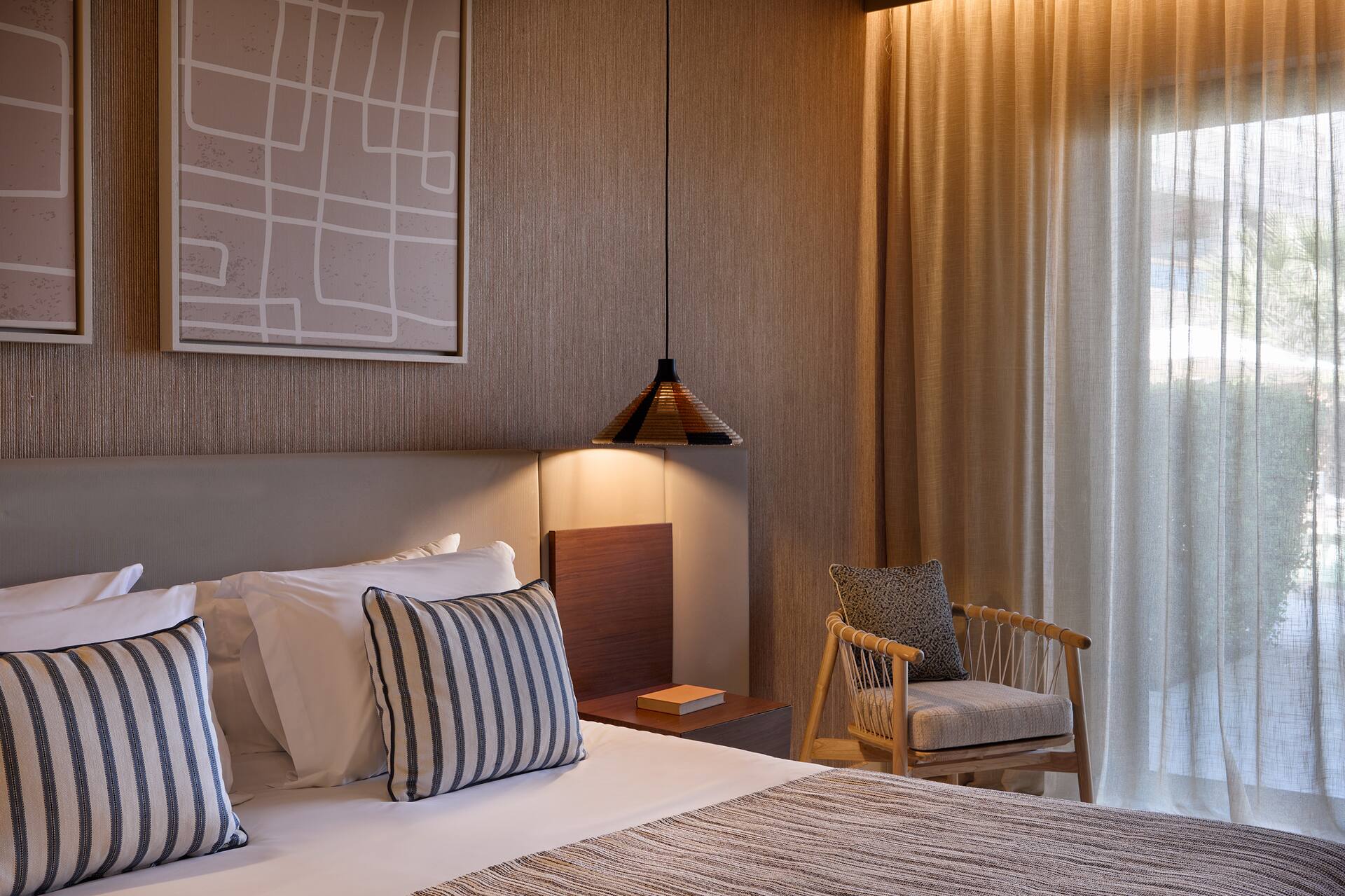 <p>Superior Lagoon -huone</p>