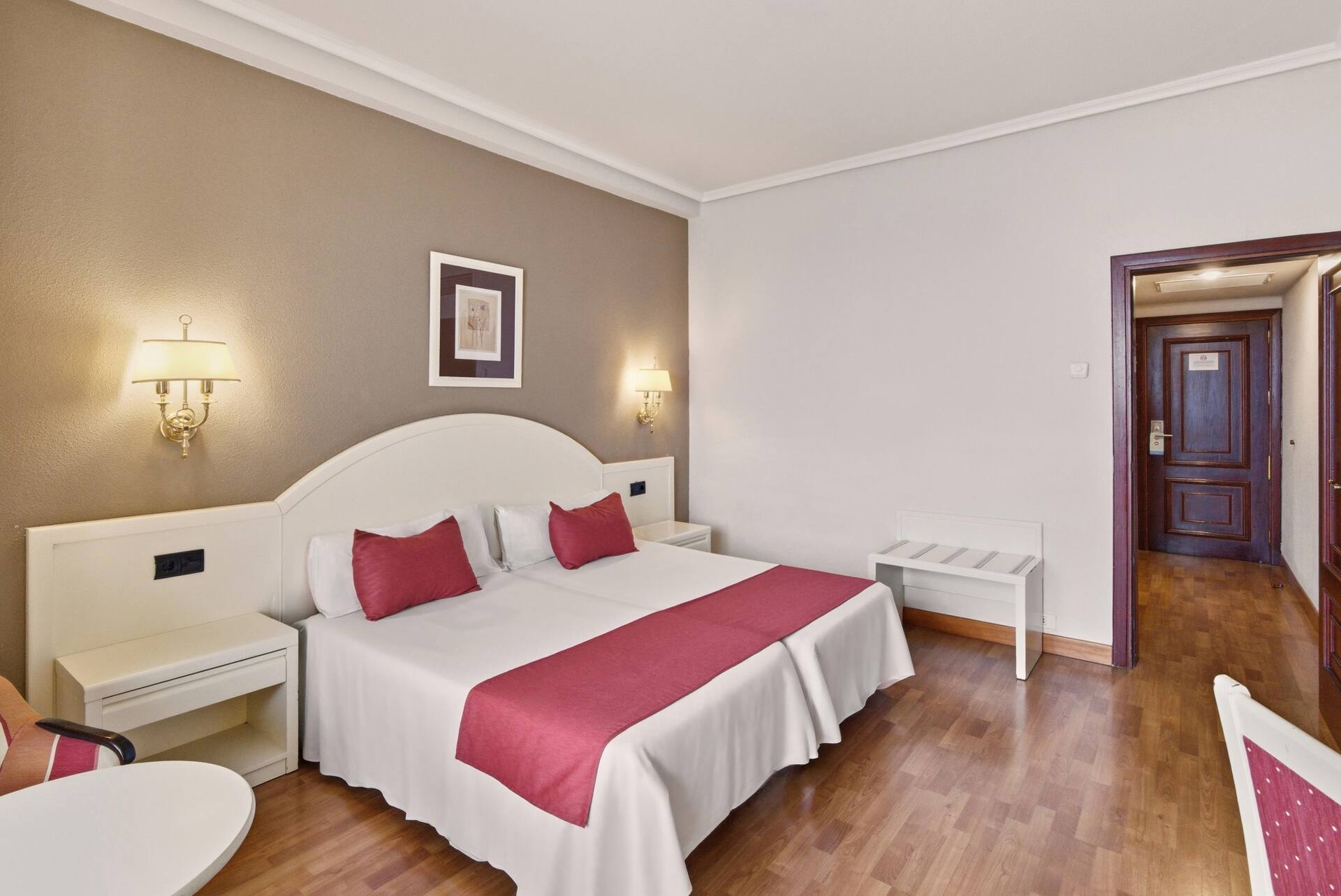 <p>Kahden hengen huone, merinäköala</p>