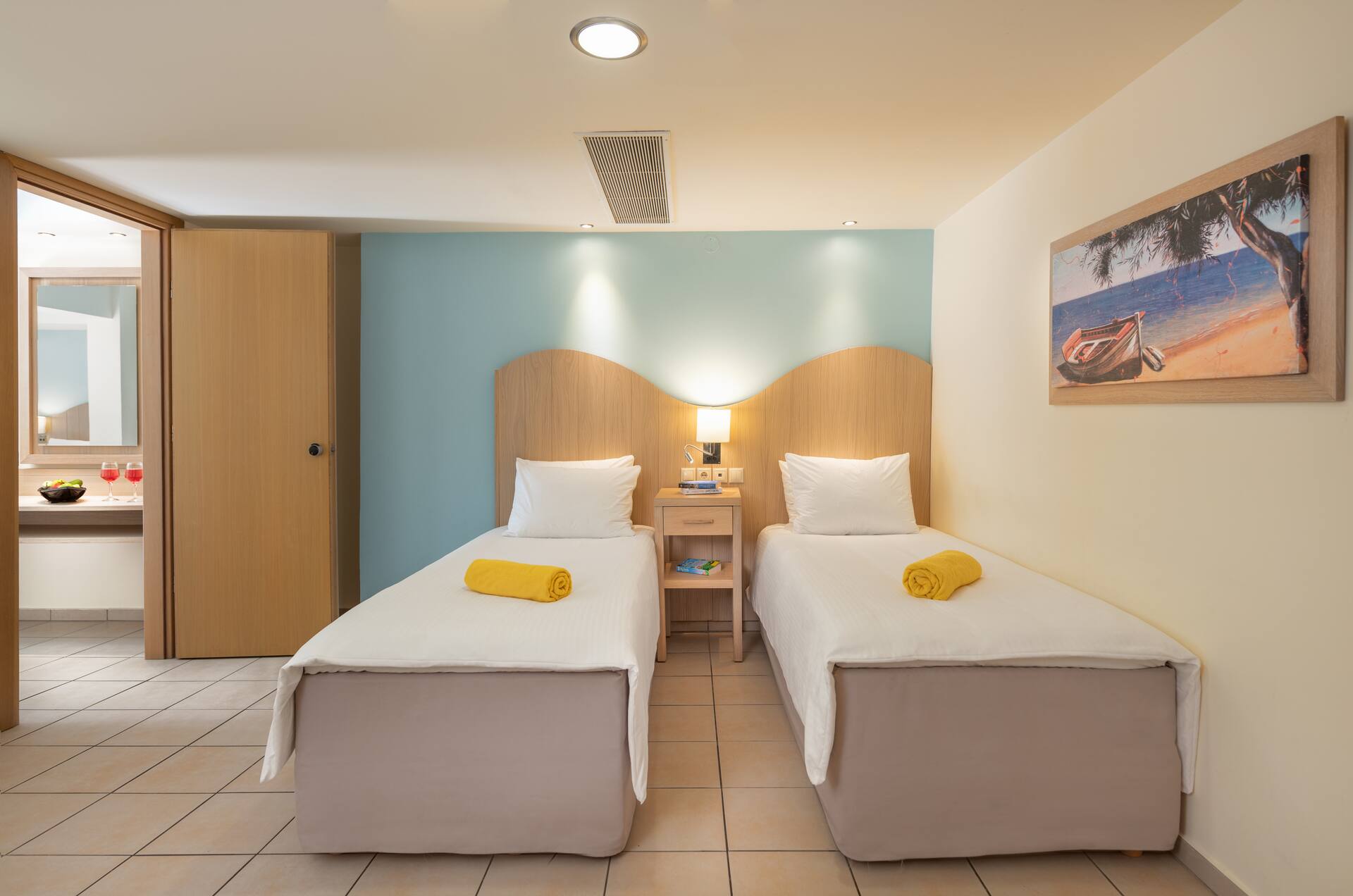 <p>Superior-perhehuone</p>