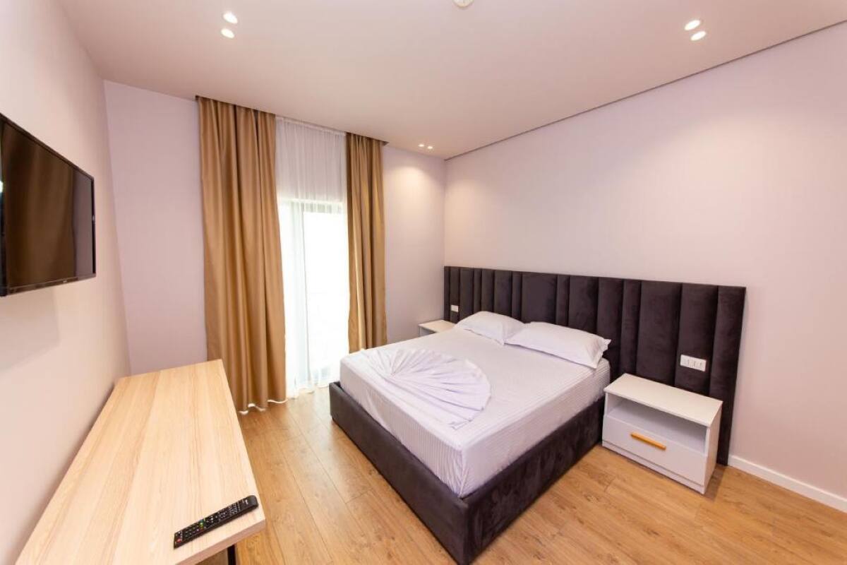 <p>Kahden hengen Deluxe-huone</p>