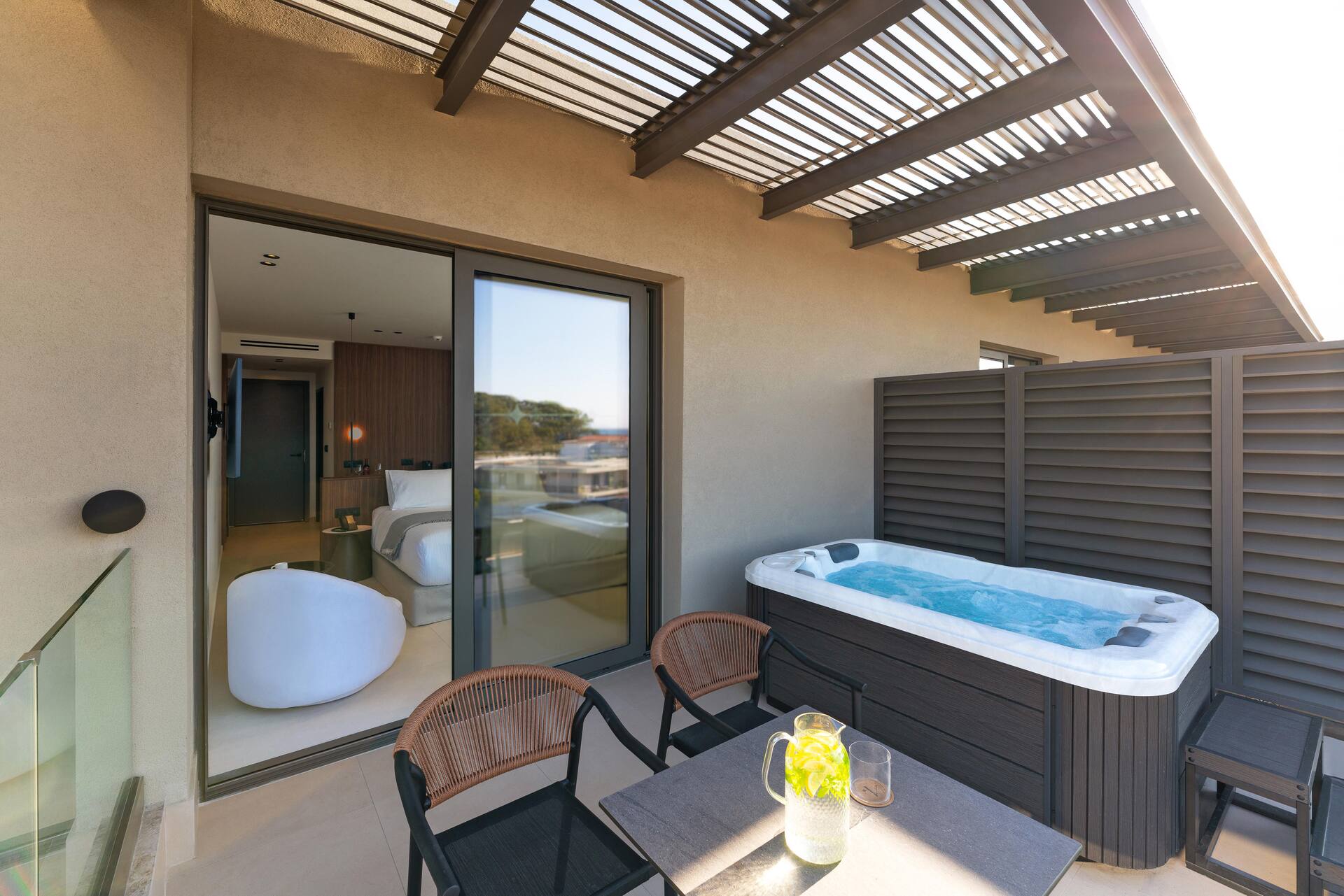 <p>Executive-huone</p>