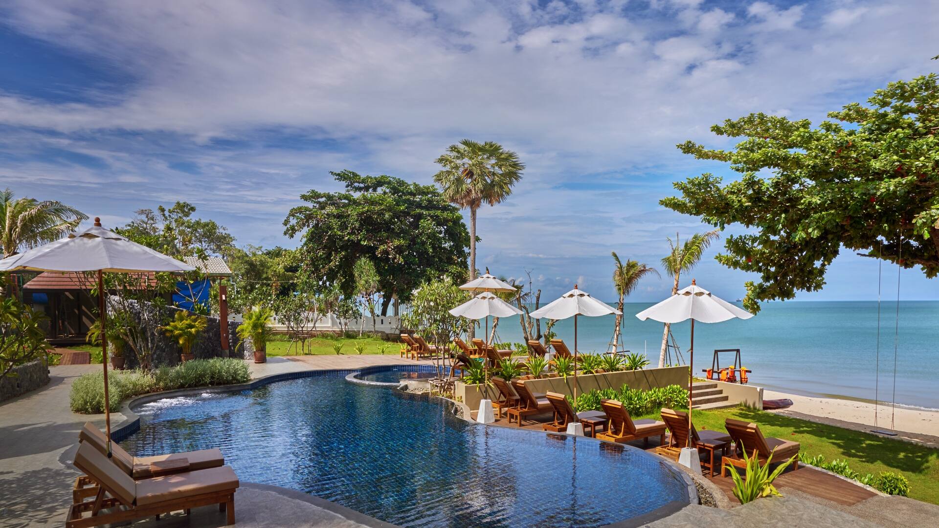 Khanom Beach Resort & Spa