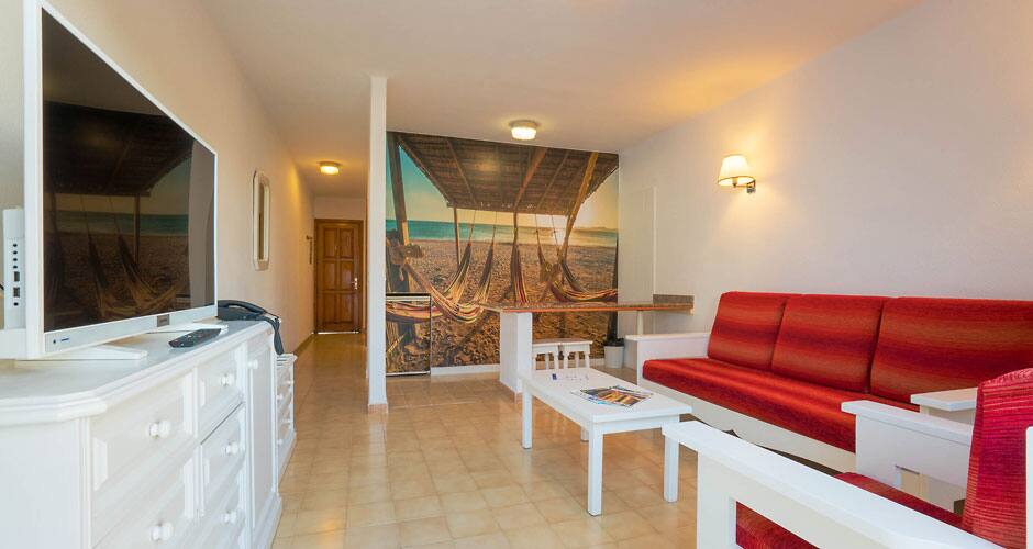 <p>lanz0039perhe2mh</p>