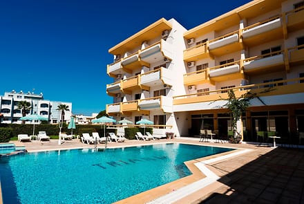 Trianta Hotel Apartments